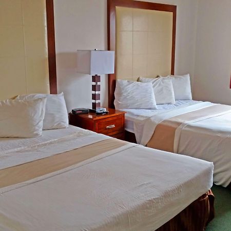 Americas Best Value Inn Zumbrota Exterior foto
